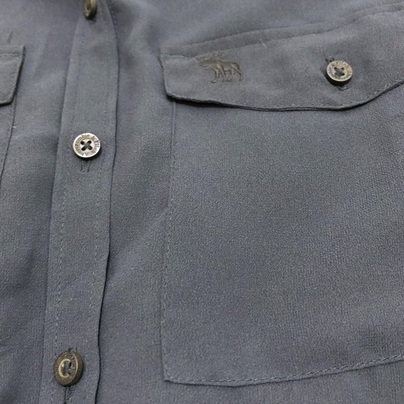 ✨HOST PICK✨
*BRAND NEW* Abercrombie & Fitch Sheer Navy Blouse - Size XS - Picture 6 of 8